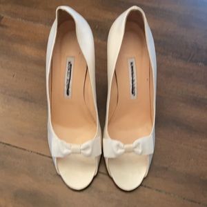 COPY - Manolo Blahnik White Open Toe Bow Shoes